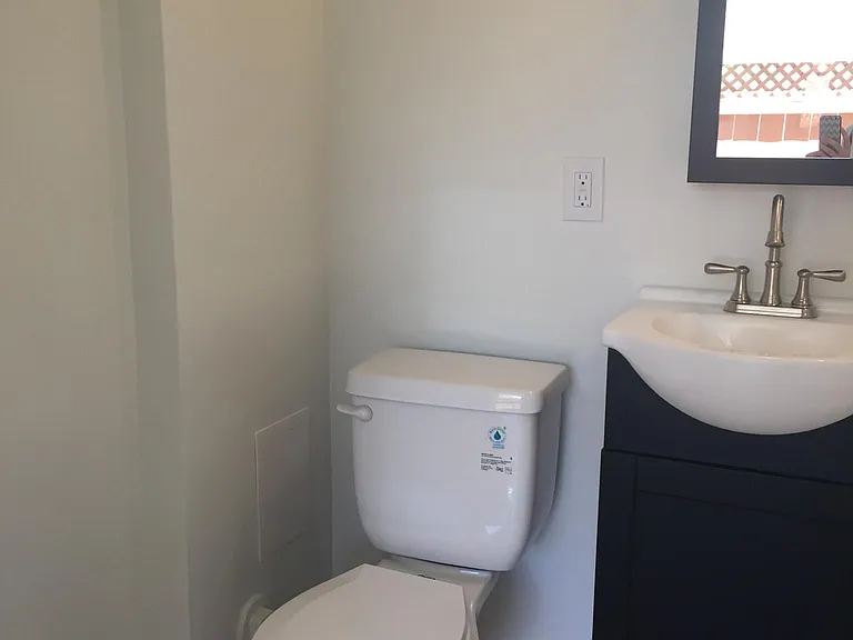 3939 Illinois St — Photo 8