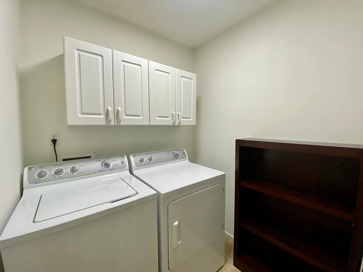 2 bed, 1100 sqft, $1,450 — Photo 3