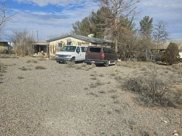 49 Cattle Rest Rd, Lordsburg, NM 88045