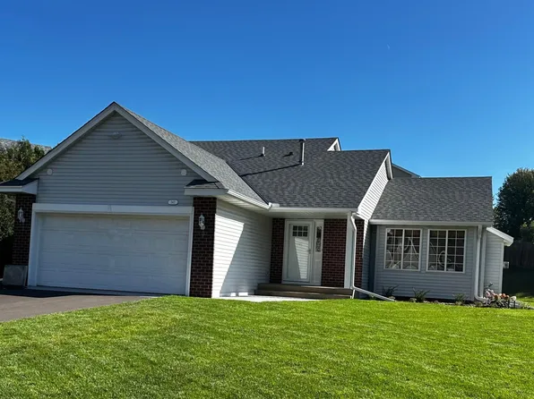 342 Parkview Ln S, Maplewood, MN 55119
