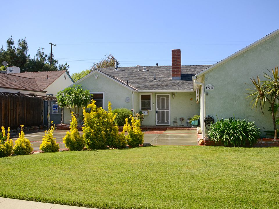 1st image of 17436 Blythe St