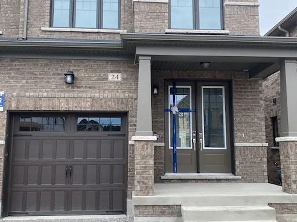 24 Periwinkle Rd, Springwater, ON L9X 2C8