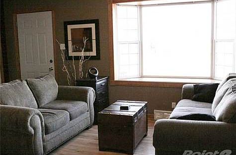 2nd image of 1816 Avenue C