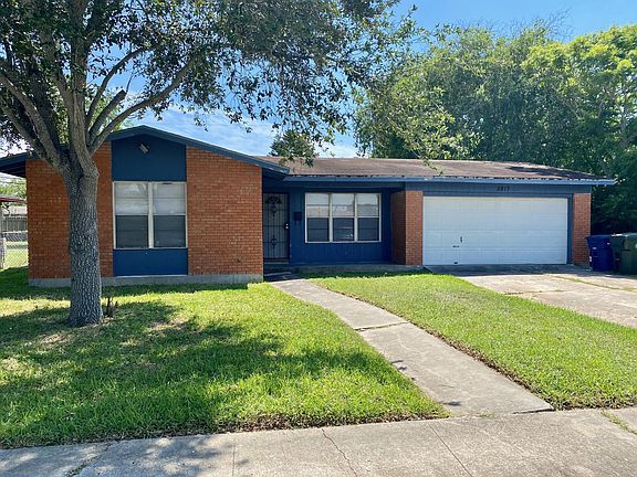 2nd image of 5821 Shamrock Dr