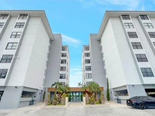 9660 W Bay Harbor Dr APT 6C, Bay Harbor Islands, FL 33154