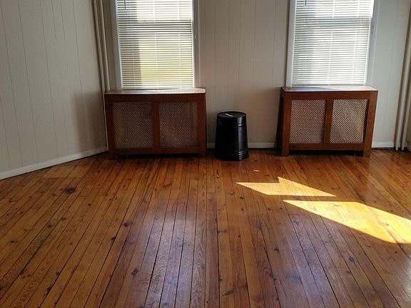Living Room & Bonus Room
