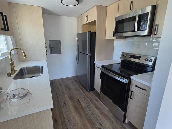 5th image of 26025 Narbonne Ave #15-04-06