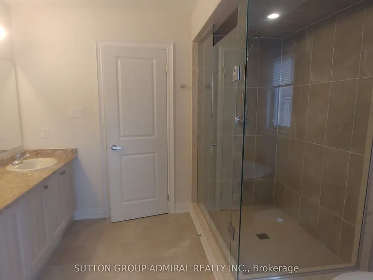 124 Fingland Cres — Photo 16
