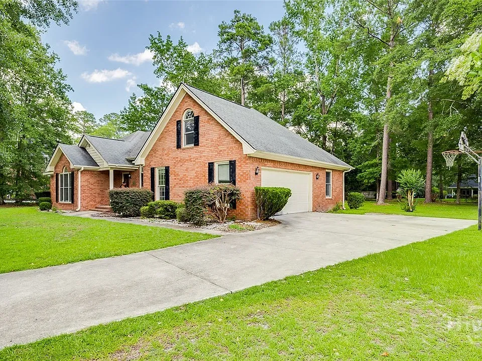 114 Red Bluff Cir