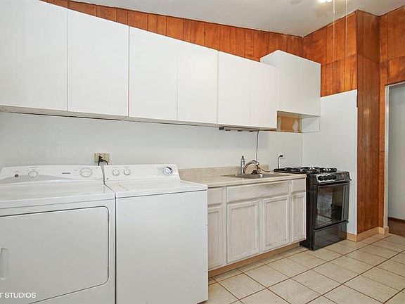 5th image of 2205 Fulle St