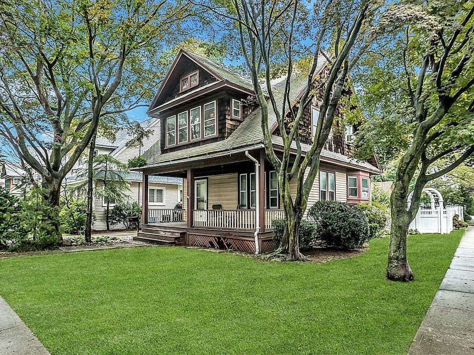 1st image of 266 Earle Ave