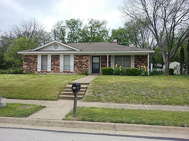1st image of 115 Windwood Dr