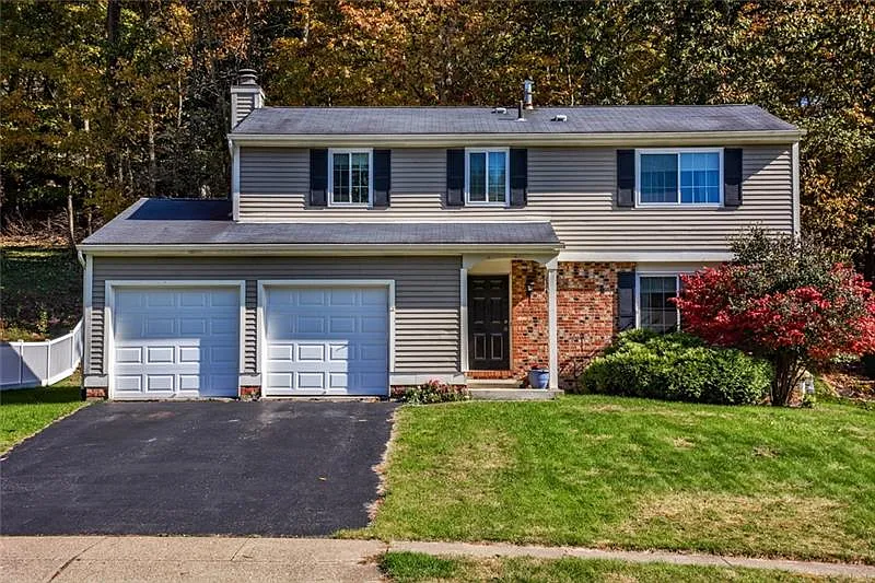 111 Walnut Dr photo 1