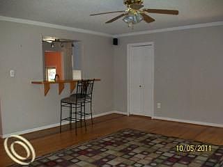 4th image of 17194 Birwood Ave