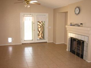 561 S Silverbrush Dr, Chandler, AZ 85226
