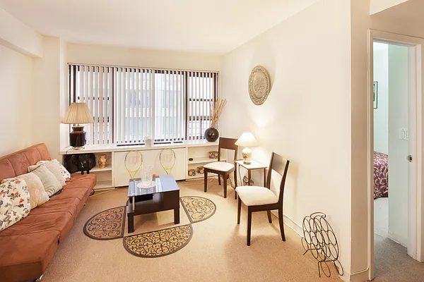 Rented by Compass | media 39