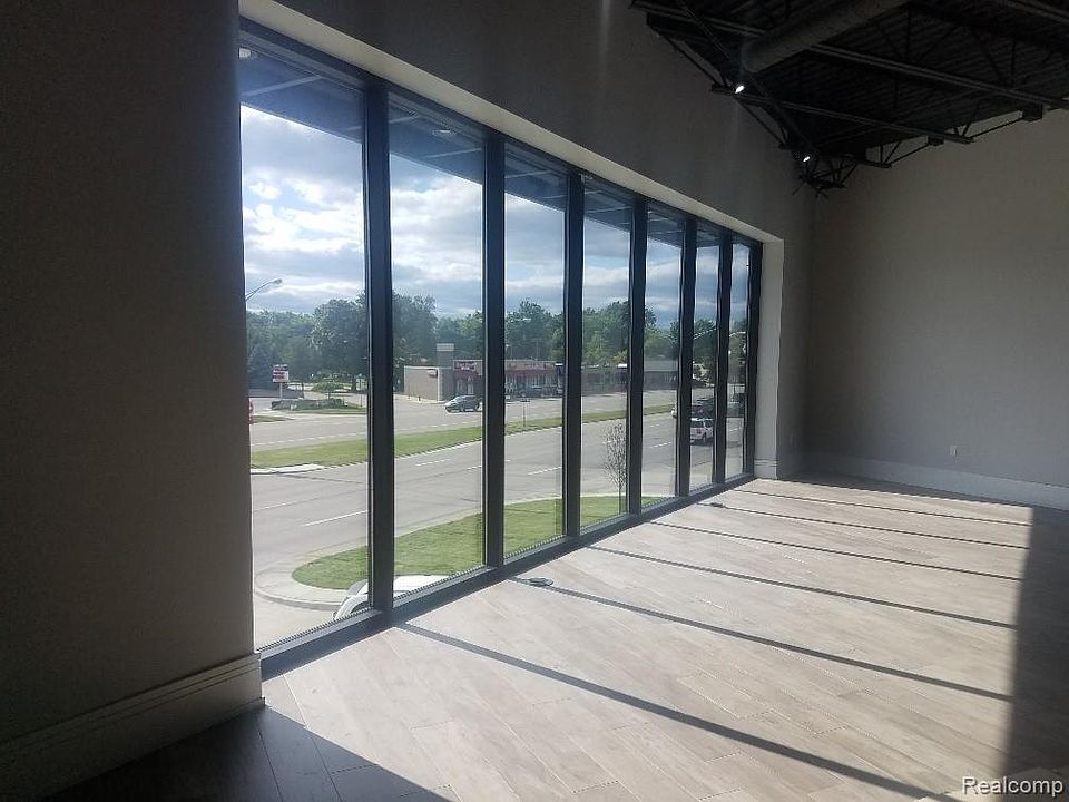 1st image of 32686 Woodward Ave