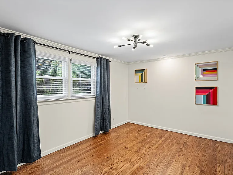 8345 Reinhardt St — Photo 12