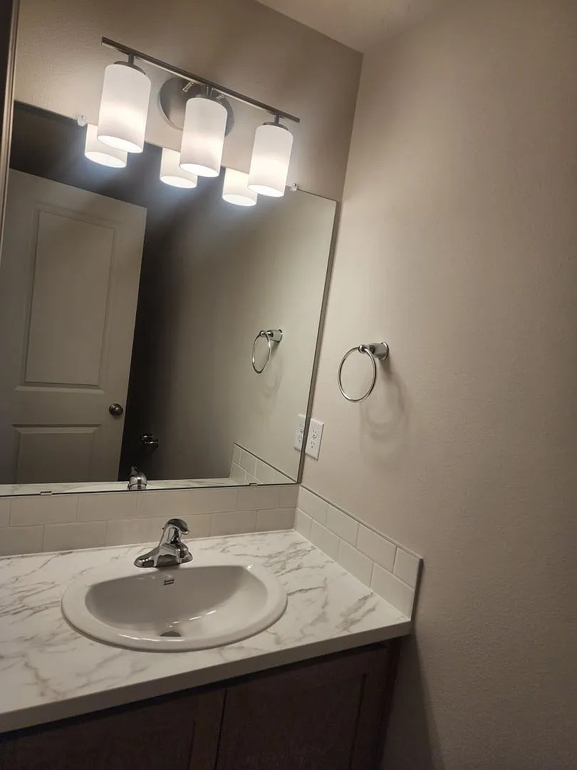 New Home — Photo 4