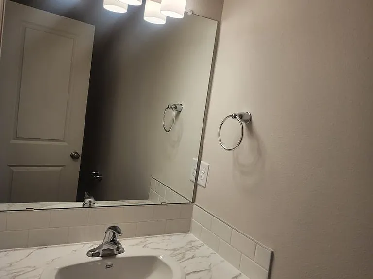 922 SE Starview Ave — Photo 4