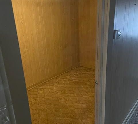 Narrow side bed room
