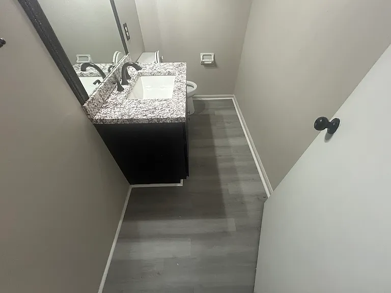 3424 Sutherland Dr — Photo 4