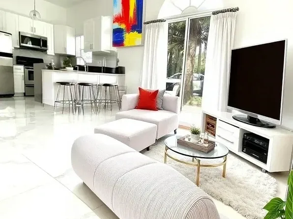 3356 Bird Ave APT 1, Miami, FL 33133