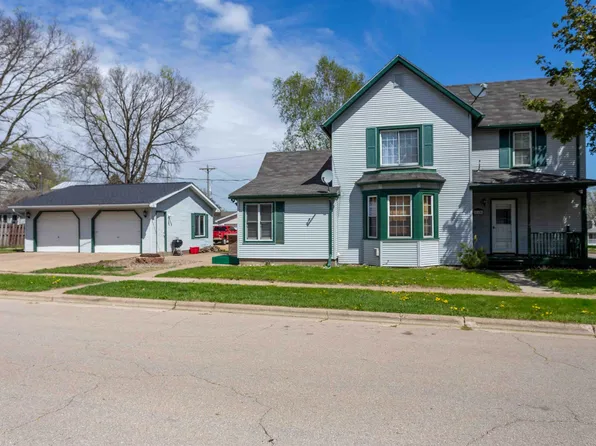 119 E Lafayette St, Cuba City, WI 53807