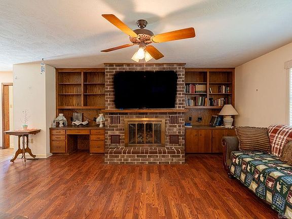 4th image of 1812 Westgate Cir