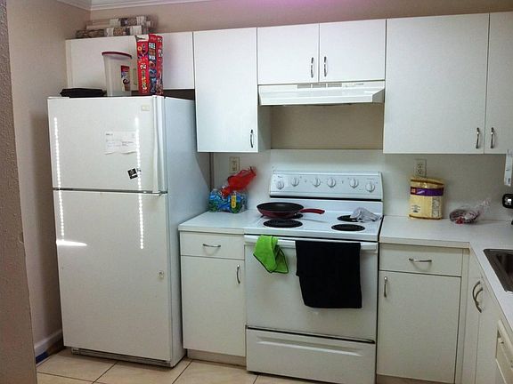 5th image of 4716 NW 114th Ave