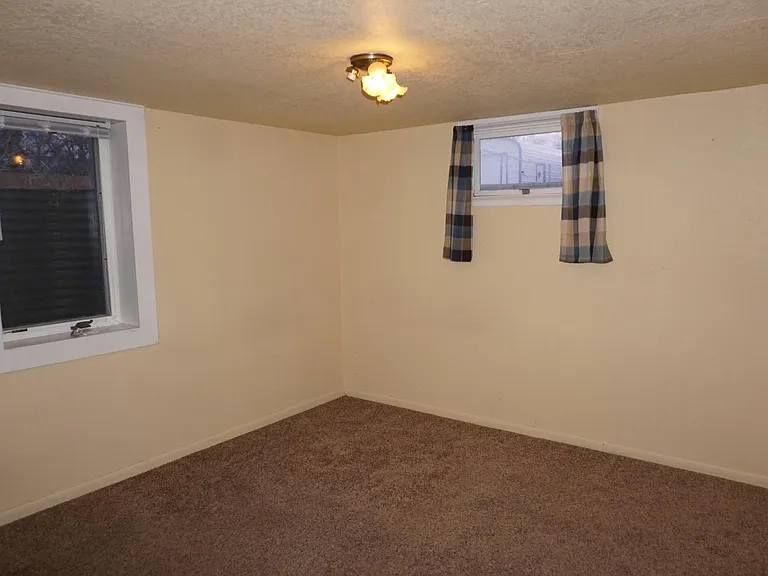 1603 Sioux Ave — Photo 4