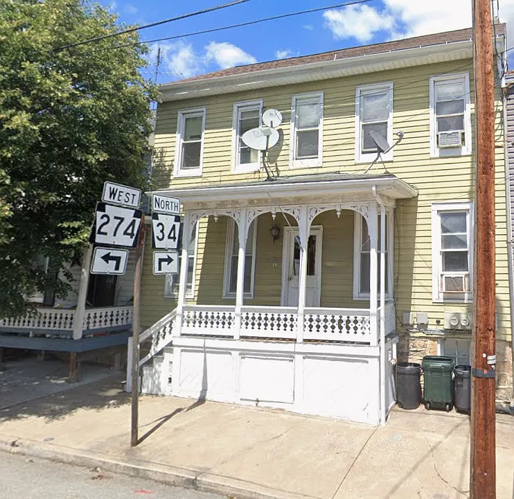 19 S Carlisle St #B