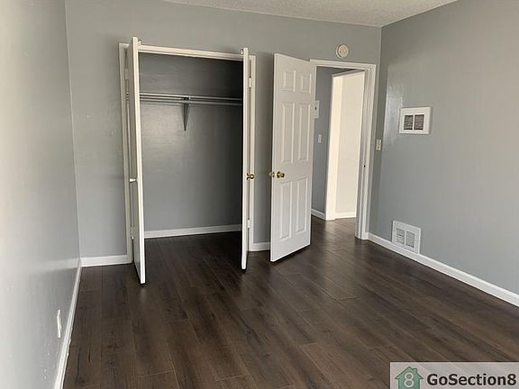 5th image of 1058 W 101st St #7