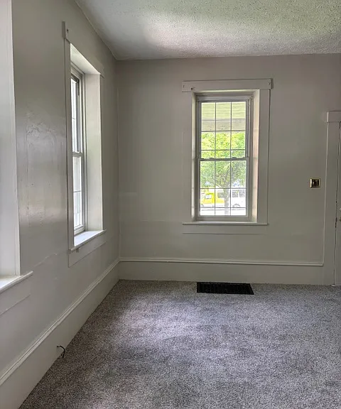 811 S Main St #811 — Photo 2