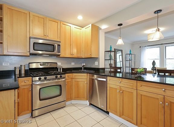 4th image of 4518 N Ashland Ave APT 1E