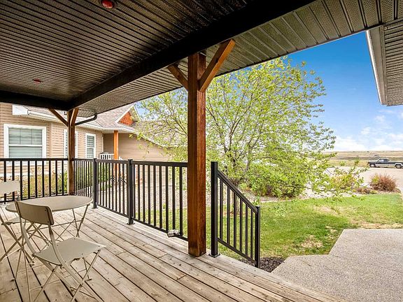 3rd image of 37 Wyndham Park Way