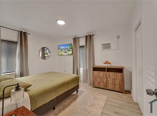 365 NW 103rd St #365, Miami, FL 33150