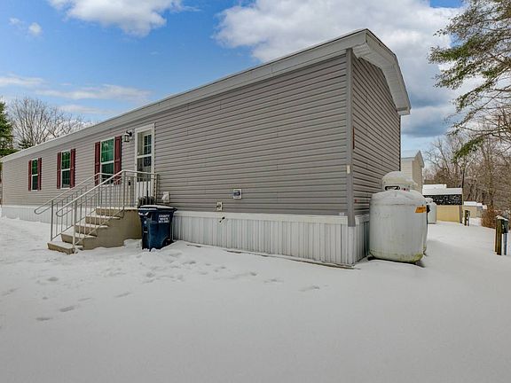 4th image of 75 Winslow Rd #40