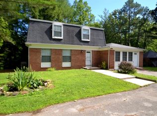 70 Pine Tree Ln, Irvine, KY 40336