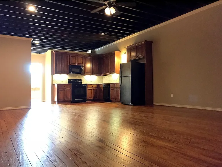 208 N Bryan Ave #22 — Photo 9