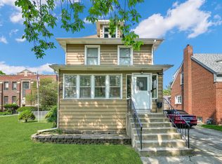 3130 Clinton Ave, Berwyn, IL 60402