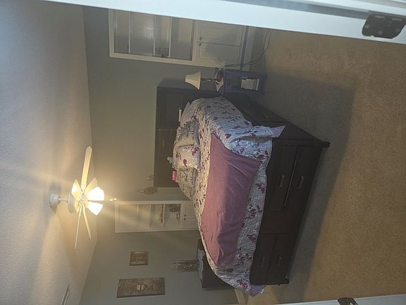 3rd image of 606 Frankfort Dr