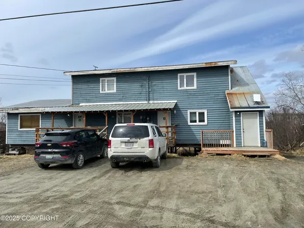 151 Blackberry St, Bethel, AK 99559