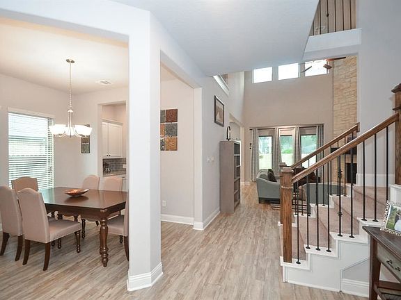 3rd image of 5611 Chipstone Trail Ln