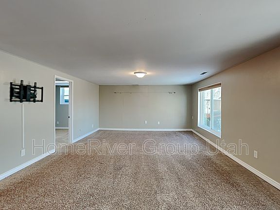 3rd image of 3220 E Bernada Dr
