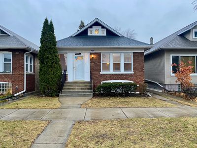 5342 W Warwick Ave, Chicago, IL, 60641