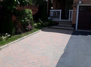4039 Coachman Cir #BASEMENT, Mississauga, ON L5M 6Y5