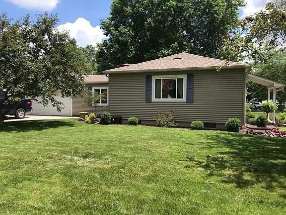 2nd image of 1100 Middle Dr