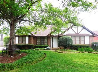 240 Wedgewood St, Lake Jackson, TX 77566