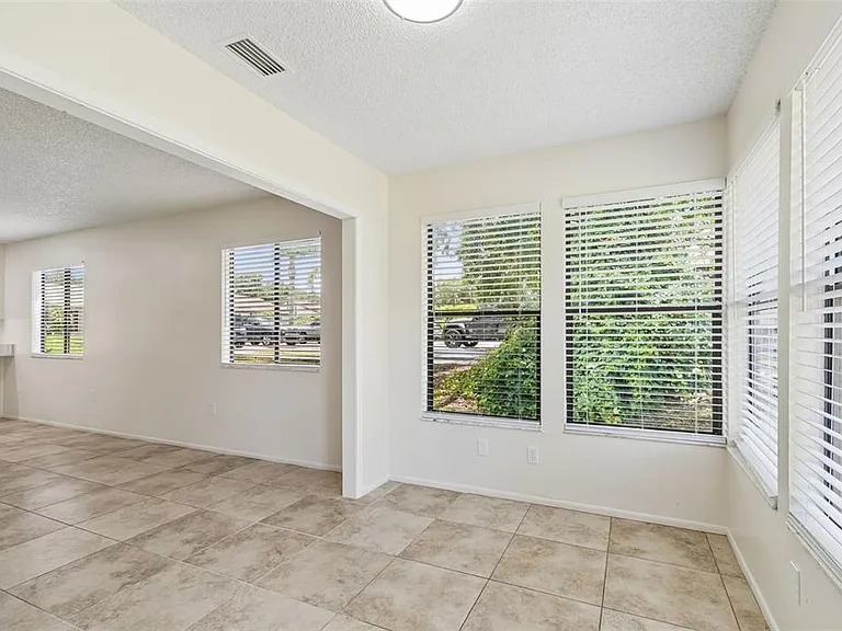 2945 Grovewood Blvd #A — Photo 34